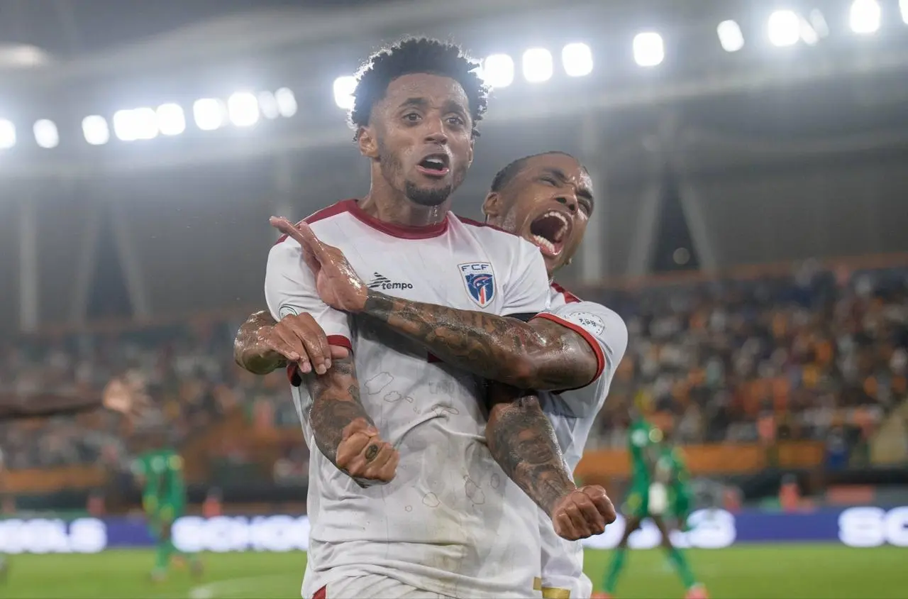 力的, 而且是佛得, 佛得角本身 力的, 而且是佛得, 佛得角本身